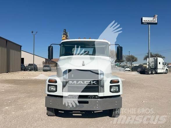 Mack MD6 Other