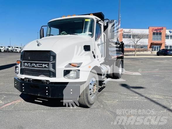 Mack MD6 Dump Trucks
