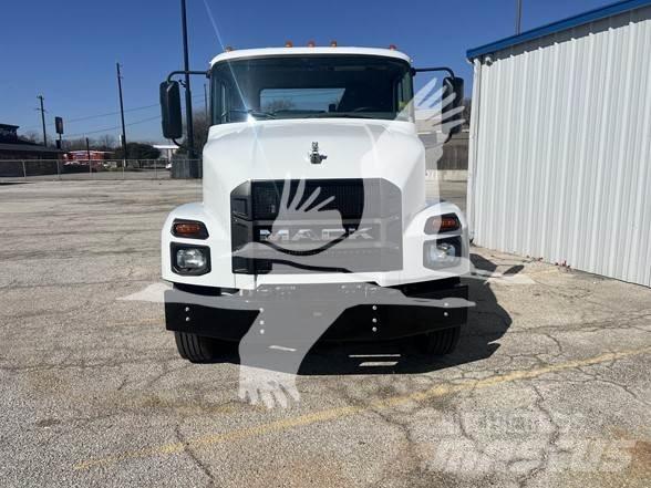 Mack MD6 Cab & Chassis Trucks