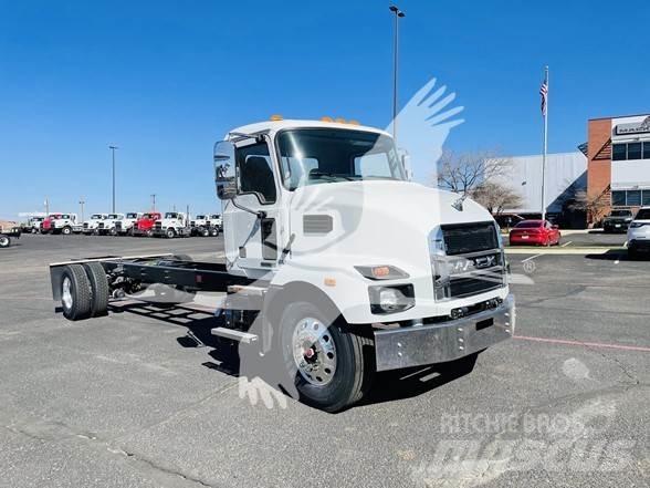 Mack MD6 Cab & Chassis Trucks