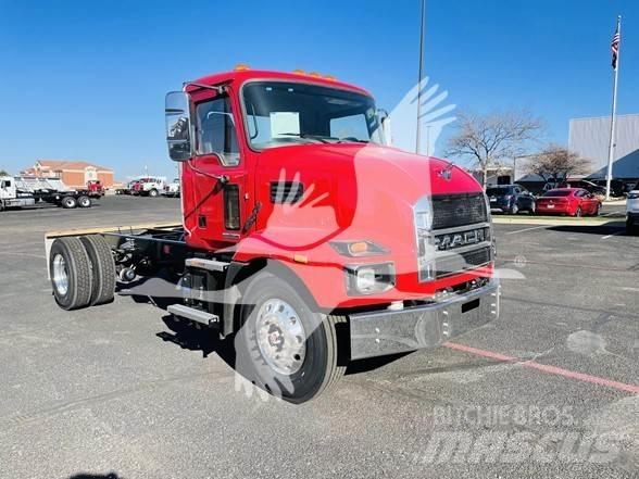 Mack MD6 Cab & Chassis Trucks