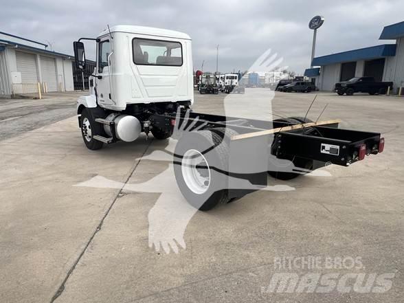 Mack MD6 Cab & Chassis Trucks