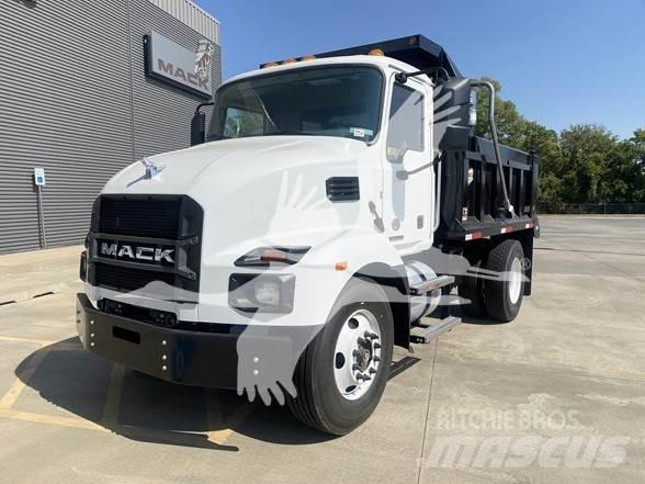 Mack MD6 Cab & Chassis Trucks