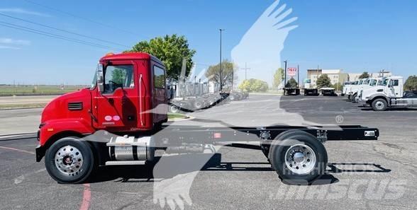 Mack MD6 Cab & Chassis Trucks