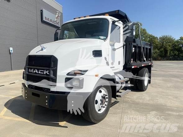 Mack MD6 Dump Trucks