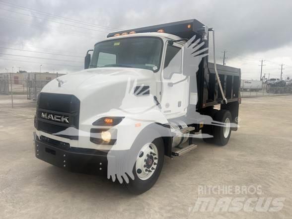 Mack MD6 Dump Trucks