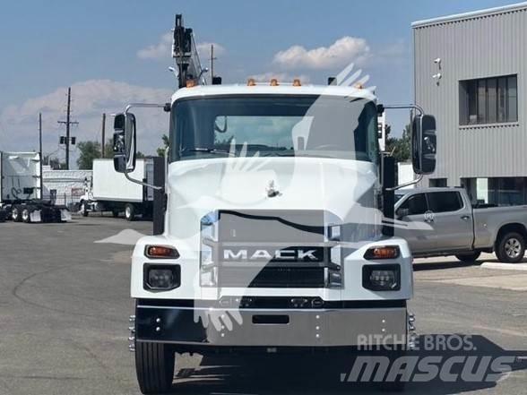 Mack MD6 Other