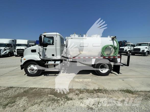 Mack MD6 Other