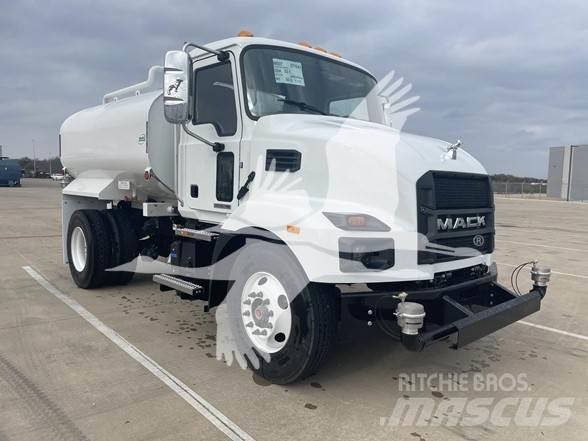 Mack MD7 Tank Trucks