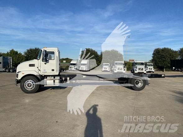 Mack MD7 Cab & Chassis Trucks