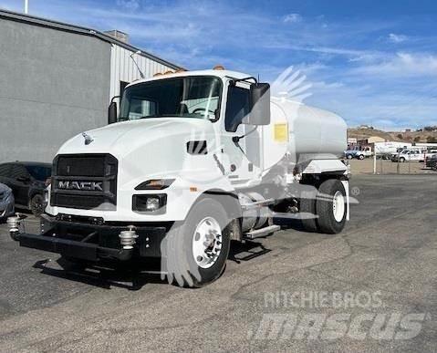 Mack MD7 Tank Trucks