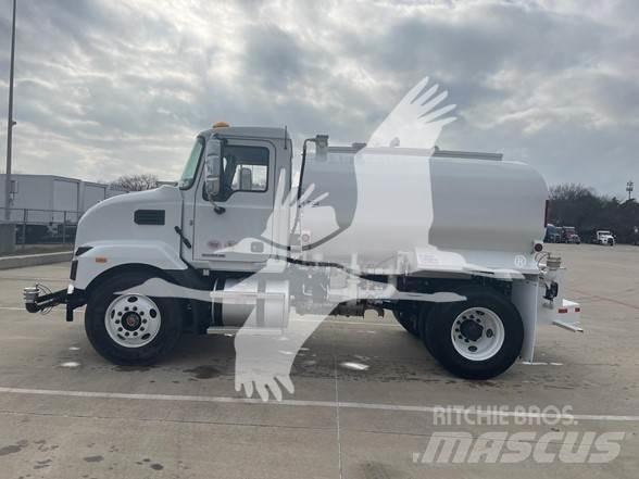 Mack MD7 Tank Trucks