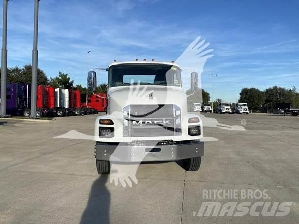 Mack MD7 Cab & Chassis Trucks