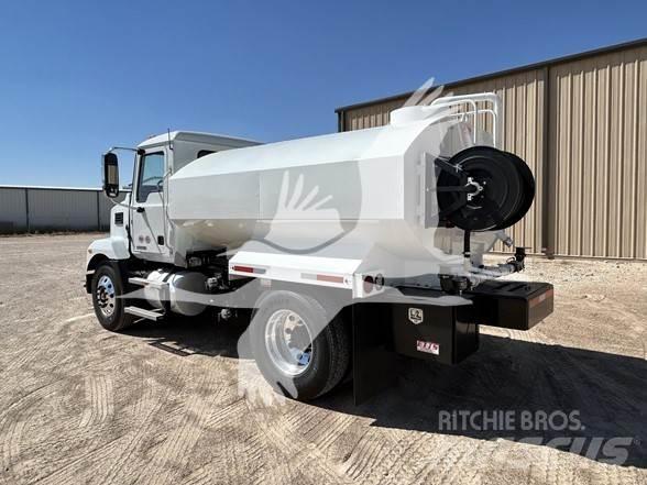 Mack MD7 Tank Trucks
