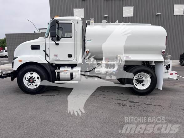 Mack MD7 Tank Trucks