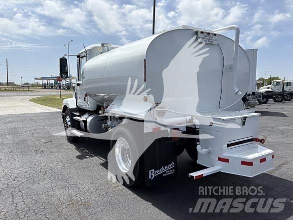 Mack MD7 Tank Trucks