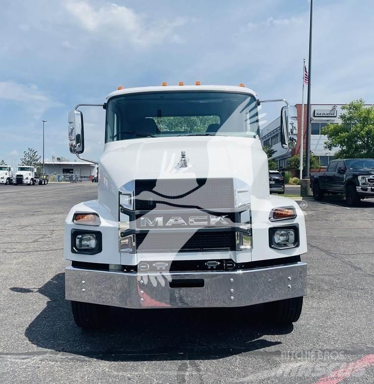 Mack MD7 Cab & Chassis Trucks