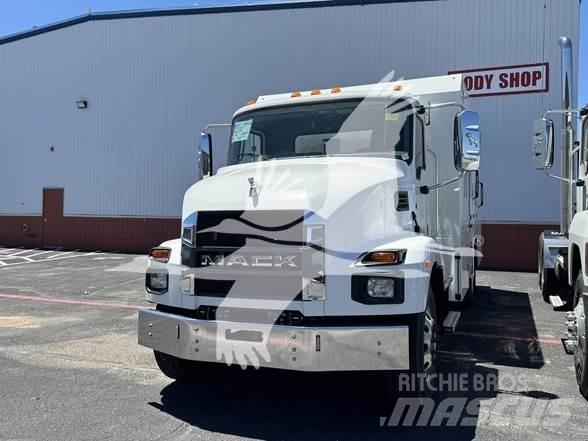 Mack MD7 Other