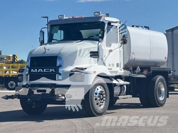 Mack MD7 Tank Trucks