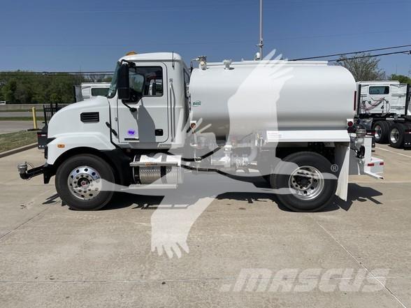 Mack MD7 Tank Trucks