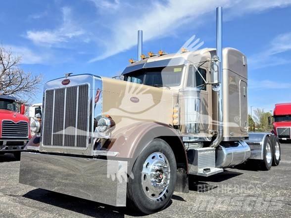 Peterbilt 379 Conventional Trucks / Tractor Trucks