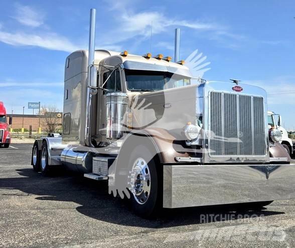 Peterbilt 379 Conventional Trucks / Tractor Trucks