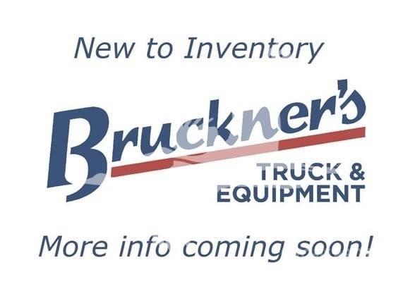 Peterbilt 388 Conventional Trucks / Tractor Trucks