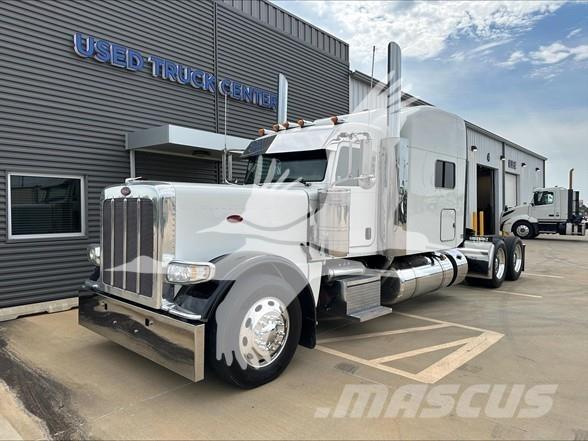 Peterbilt 389 Conventional Trucks / Tractor Trucks
