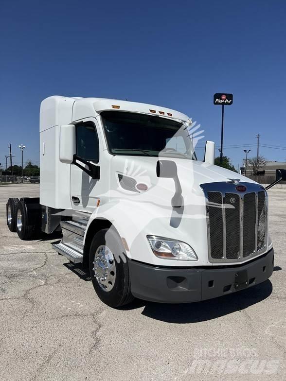 Peterbilt 579 Conventional Trucks / Tractor Trucks