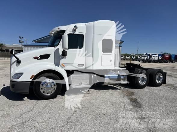Peterbilt 579 Conventional Trucks / Tractor Trucks