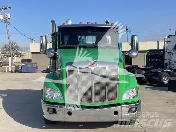 Peterbilt 579 Conventional Trucks / Tractor Trucks