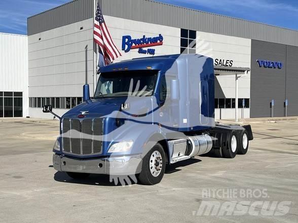 Peterbilt 579 Conventional Trucks / Tractor Trucks