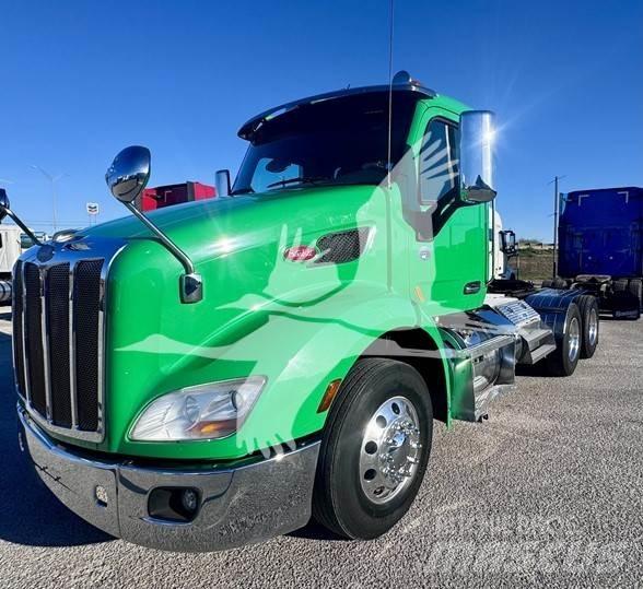 Peterbilt 579 Conventional Trucks / Tractor Trucks