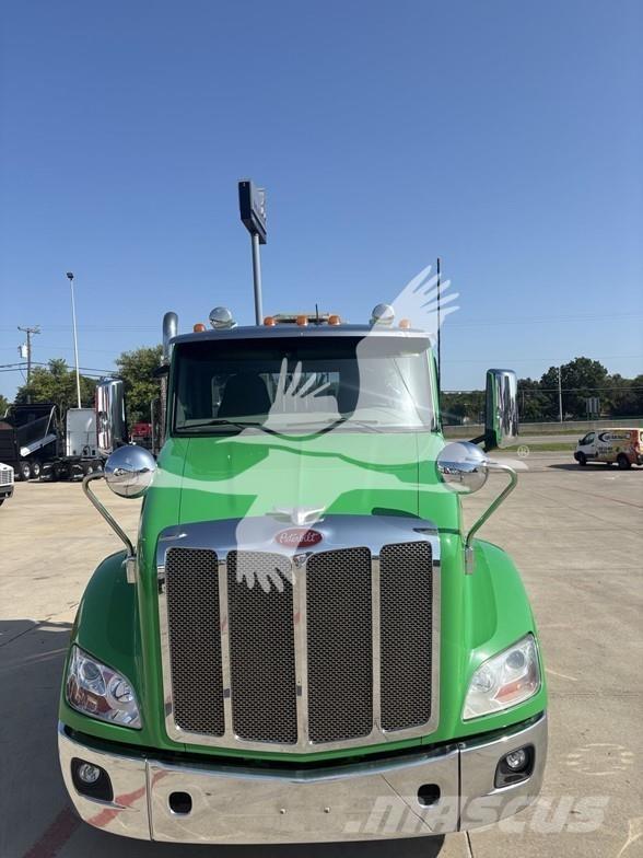Peterbilt 579 Conventional Trucks / Tractor Trucks