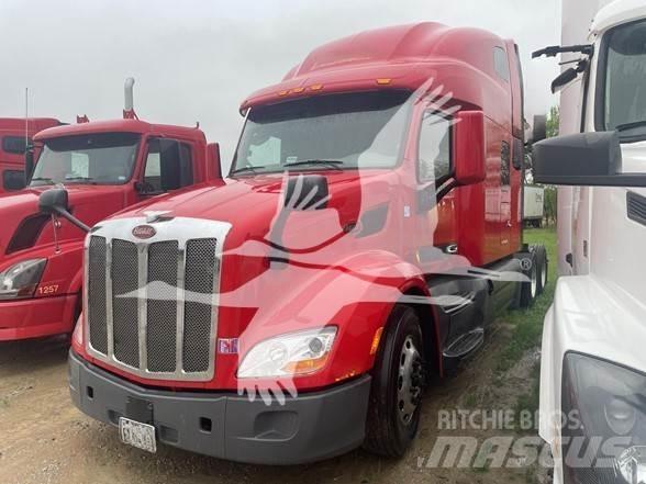 Peterbilt 579 Conventional Trucks / Tractor Trucks