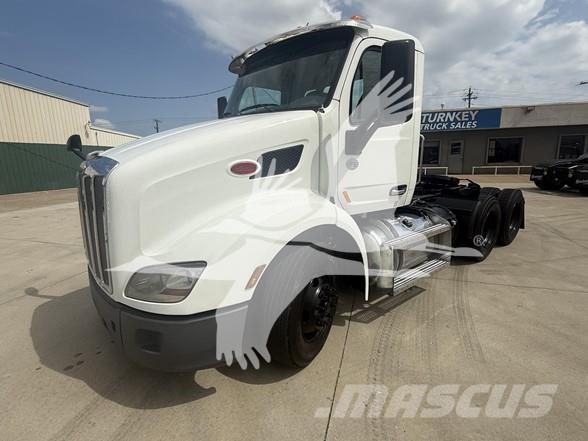 Peterbilt 579 Conventional Trucks / Tractor Trucks
