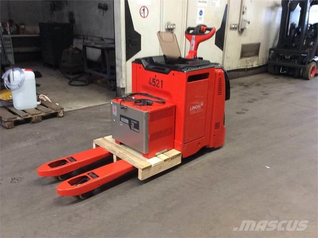 Linde T20AP Self Propelled Stackers
