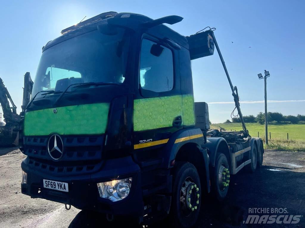 Mercedes-Benz 3240 Hook lift trucks