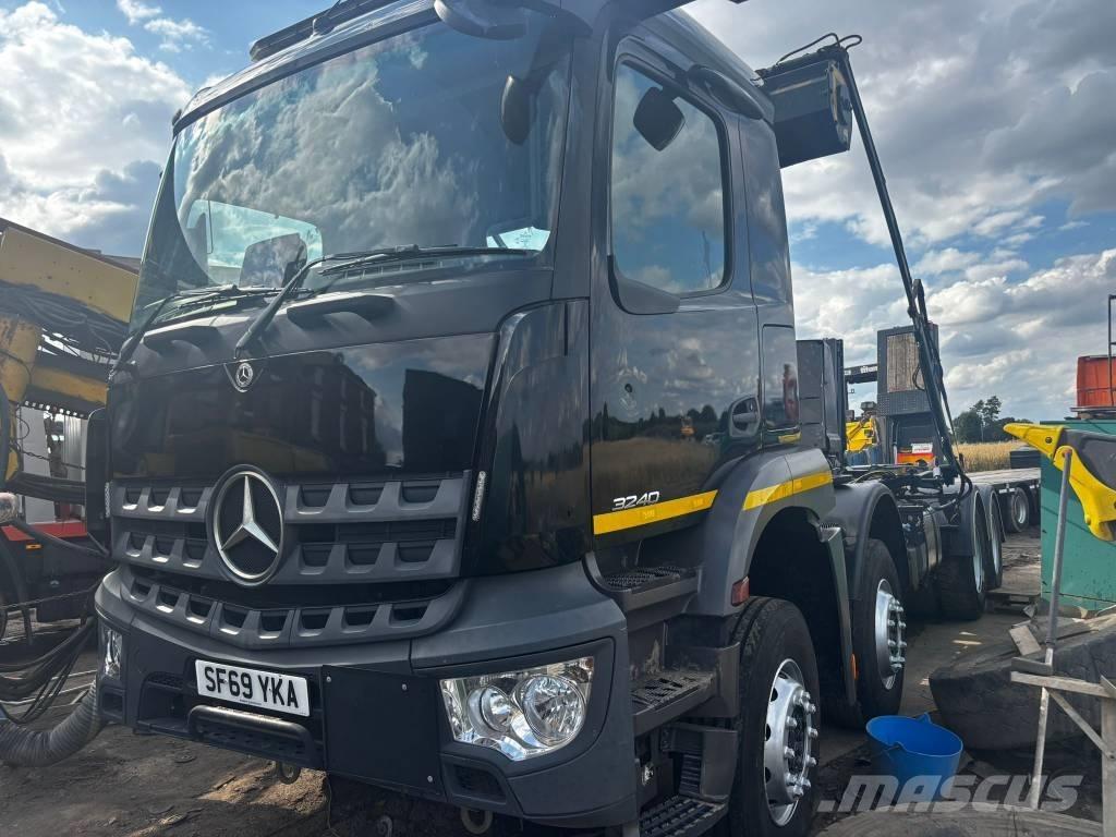 Mercedes-Benz 3240 Hook lift trucks