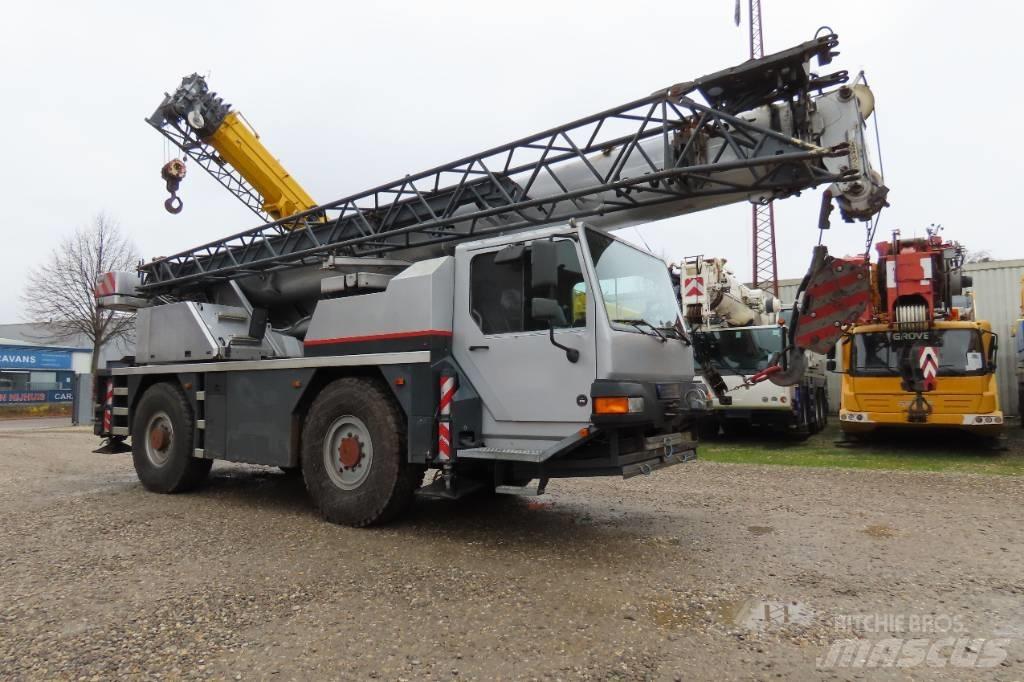 Liebherr LTM 1030/2 Mobile and all terrain cranes