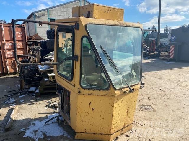 CAT 992 C Forestry Cabin