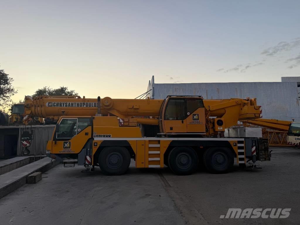 Liebherr LTM 1055-1 Mobile and all terrain cranes