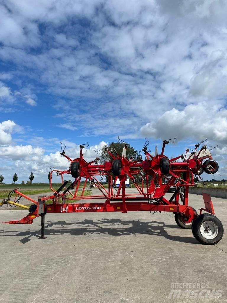 Lely Lotus 900 Rakes and tedders