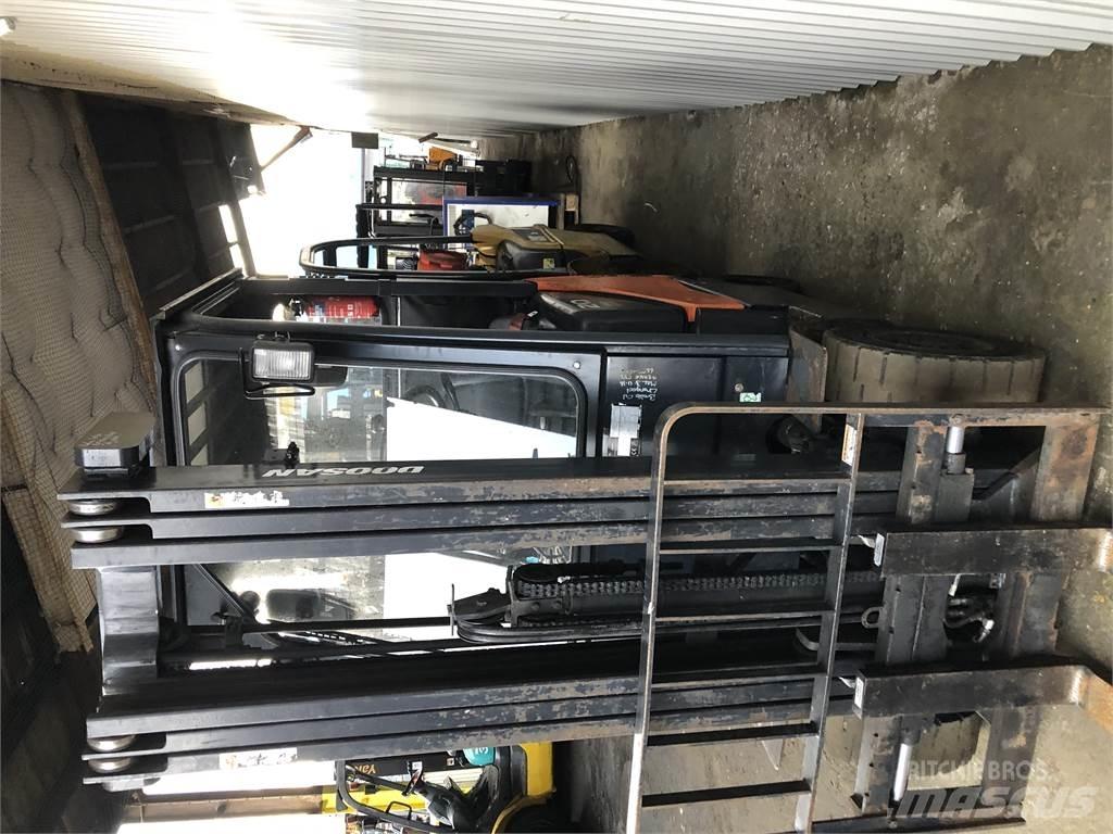 Doosan G20 SC-5 LPG trucks
