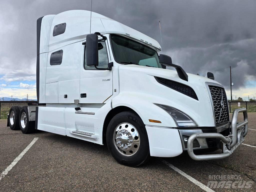 Volvo 760 Conventional Trucks / Tractor Trucks