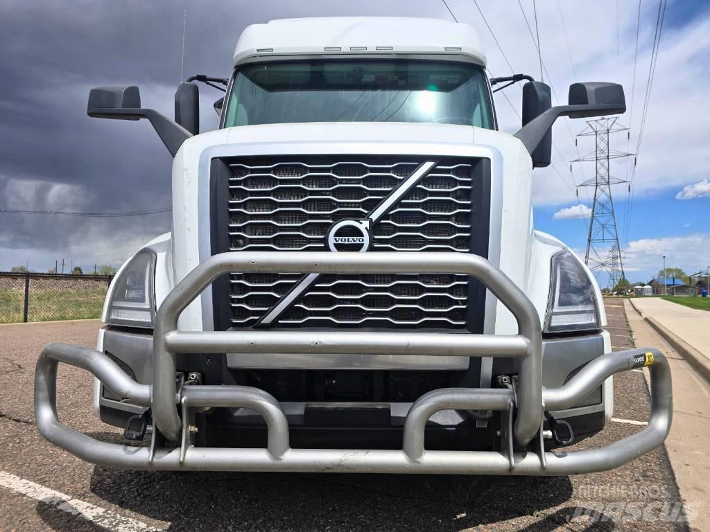 Volvo 760 Conventional Trucks / Tractor Trucks