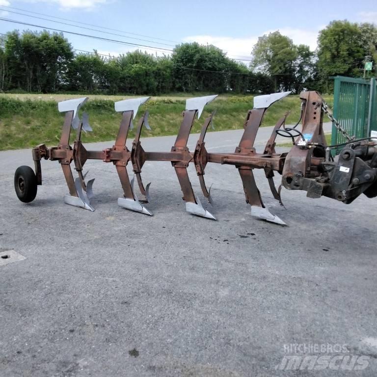 Naud RX3303 Reversible ploughs