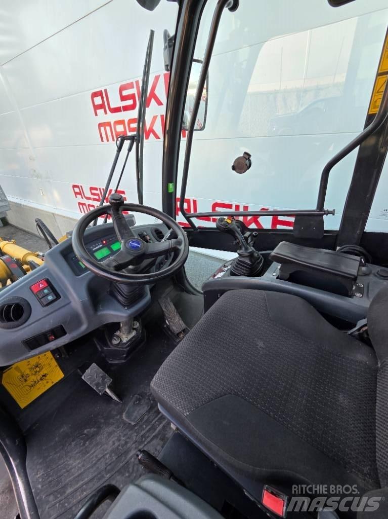 Komatsu WA 80 M Wheel Loaders