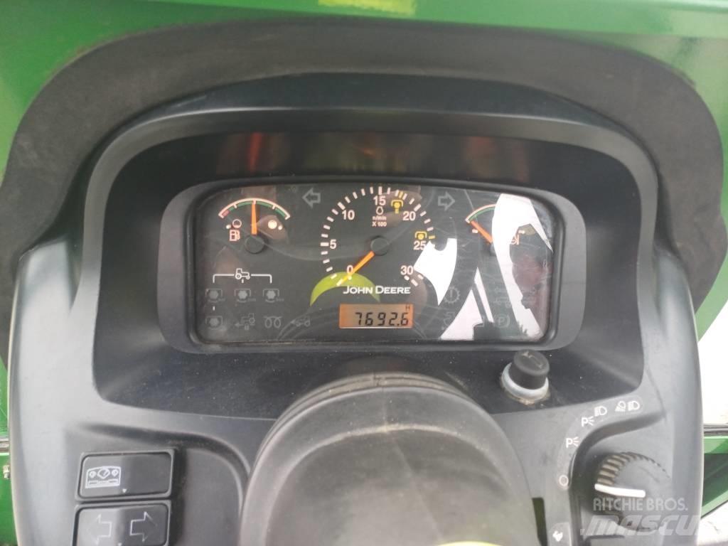 John Deere 4520 Compact tractors