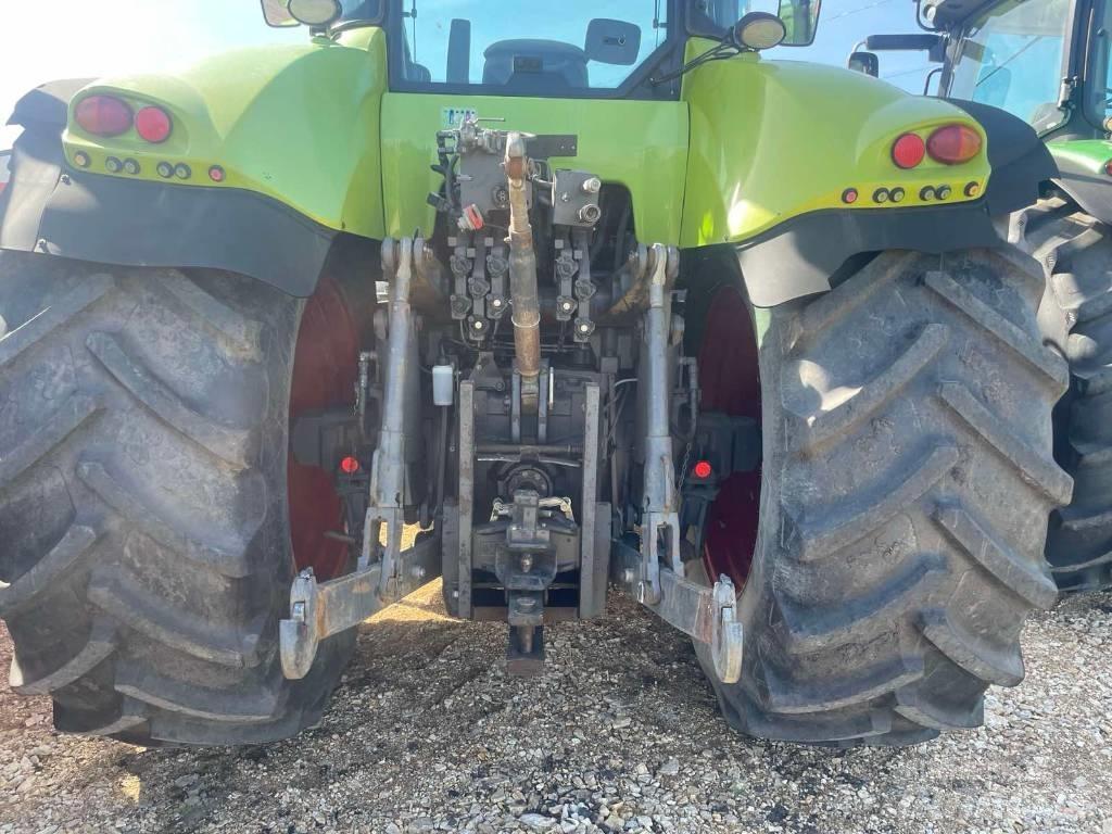 CLAAS Axion 840 Tractors